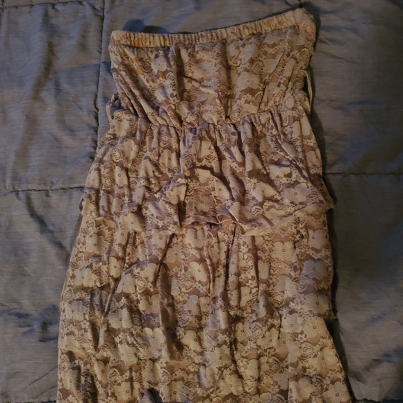 Strapless lace (mid thigh) dress - Picture 4 of 7